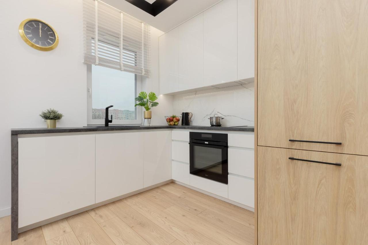 Loft Apartment With Parking In Warsaw By Noclegi Renters 외부 사진